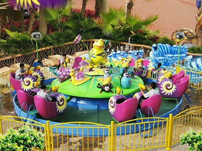 Attractive kids rides amusement snail war for sale