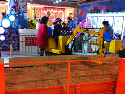 Beston sand excavator for kids at supermarket