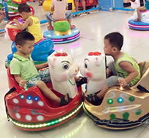 Animal kiddie bumper car ride