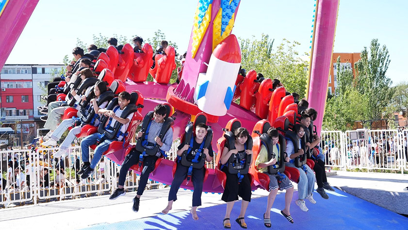 аттракционы для городского парка культуры и отдыха, поставленные BestonRides